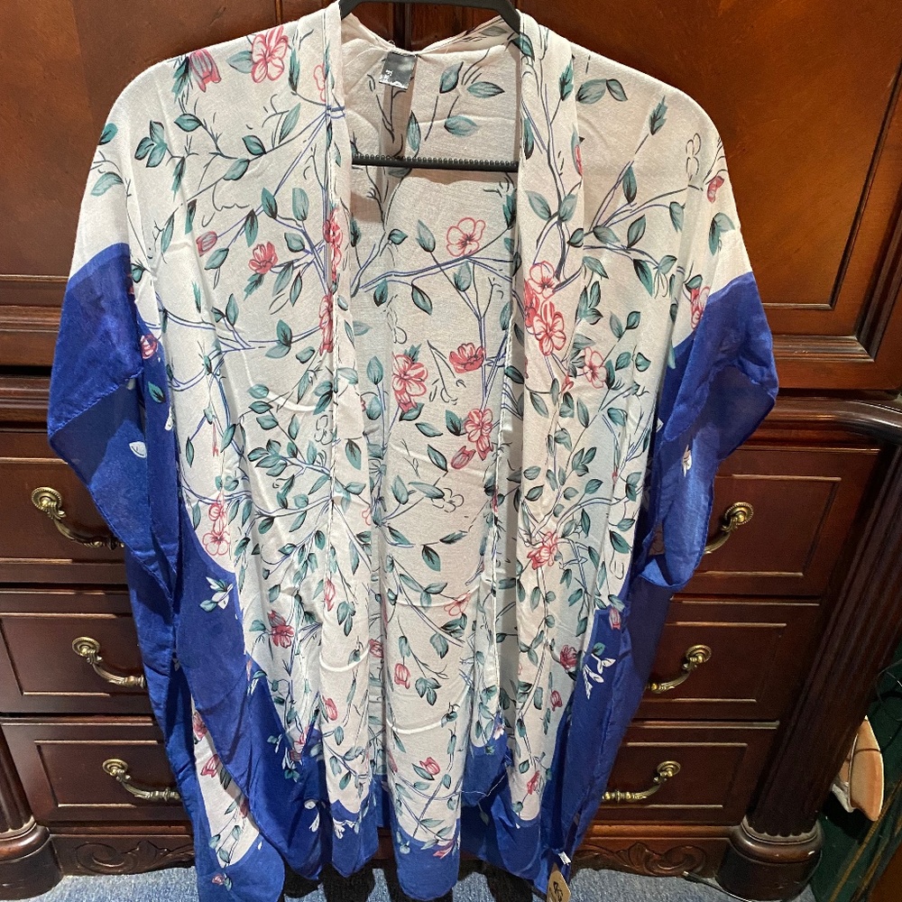 Beautiful  brand-new cover-up